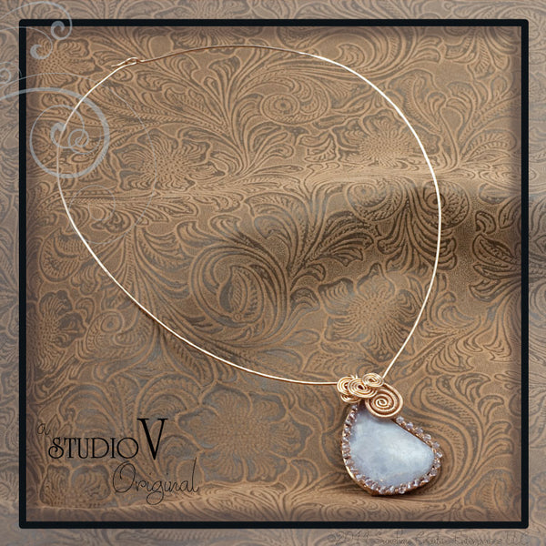 Palest Purple Paisley Necklace